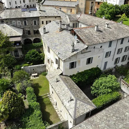 Palazzo Guicciardi *